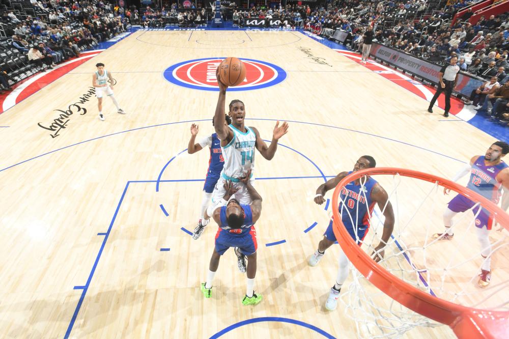 轻球员的巨 轻球员的巨