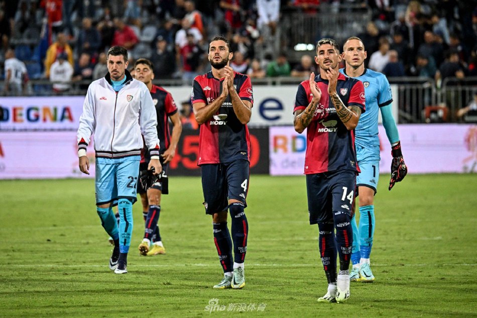 两队的前锋 两队的前锋